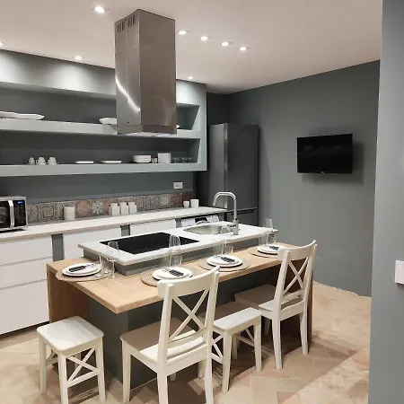 Medium Miramare Sogno Sul Mare 트리에스테